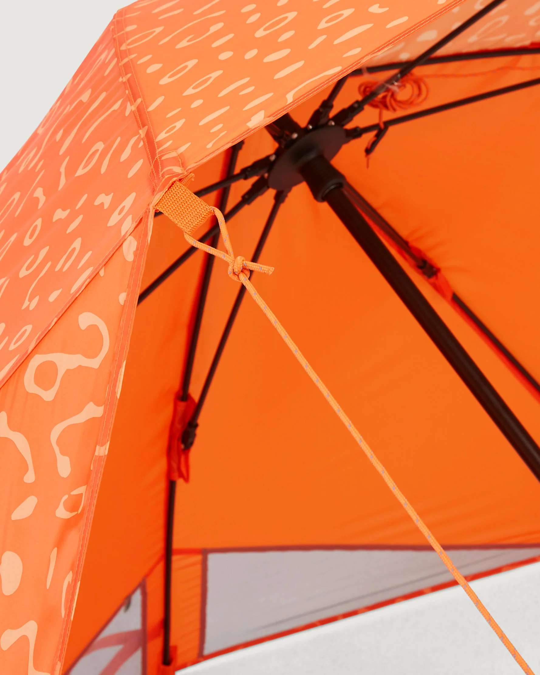 Retreat Umbrella Beach Shelter - Alpenglow/Lolly Manta Print - Image 3