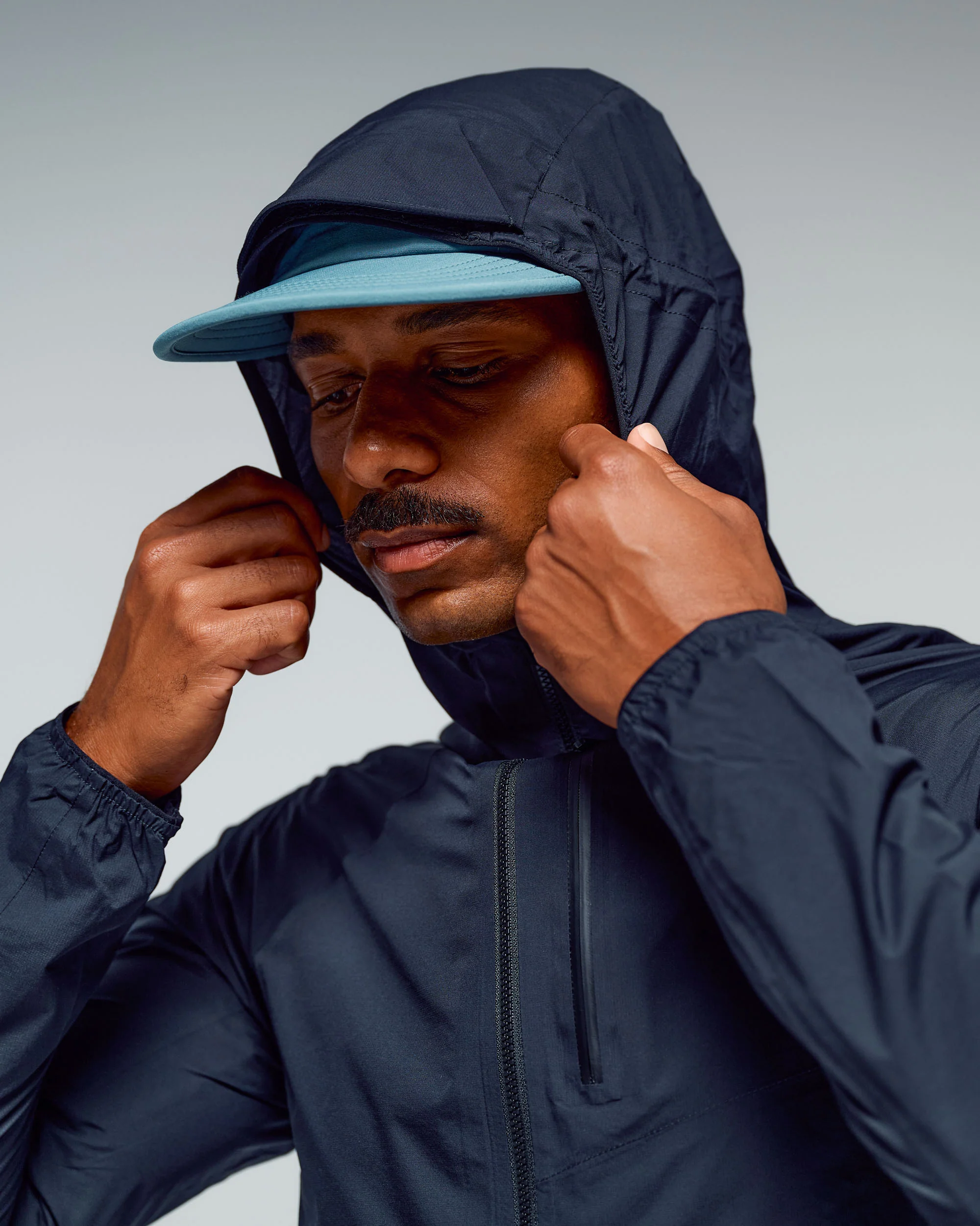 Men's Seeker 2.5L Rain Jacket - Black Stingray - Image 2