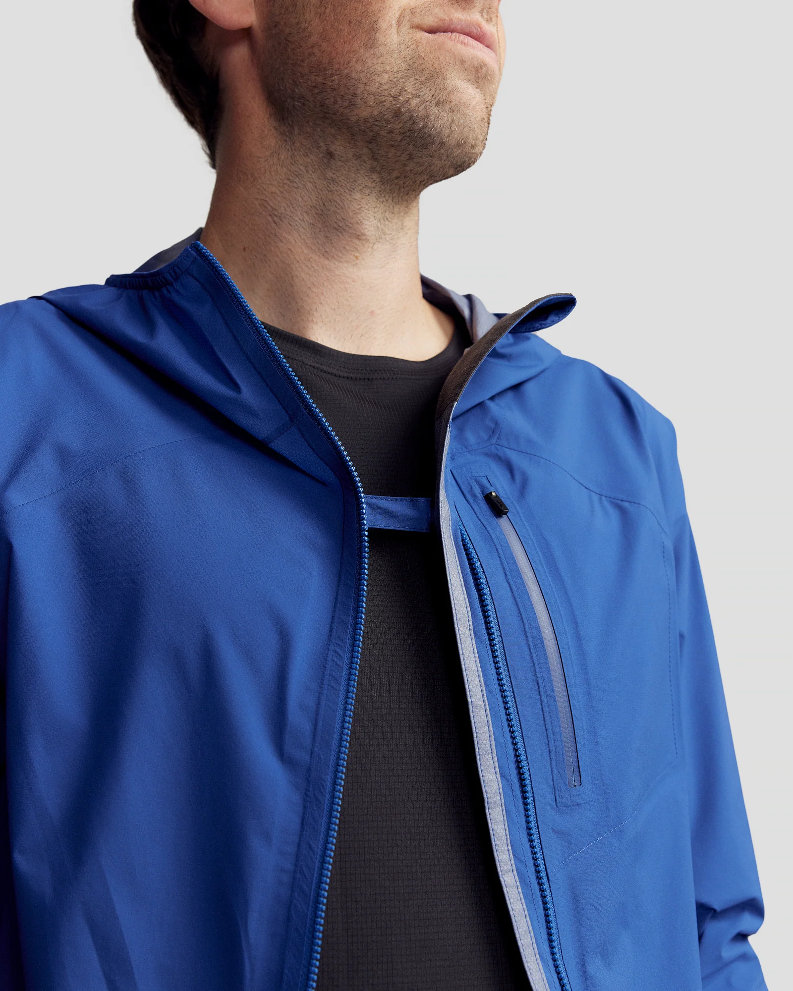 Men's Seeker 2.5L Rain Jacket - Bright Navy - Image 6