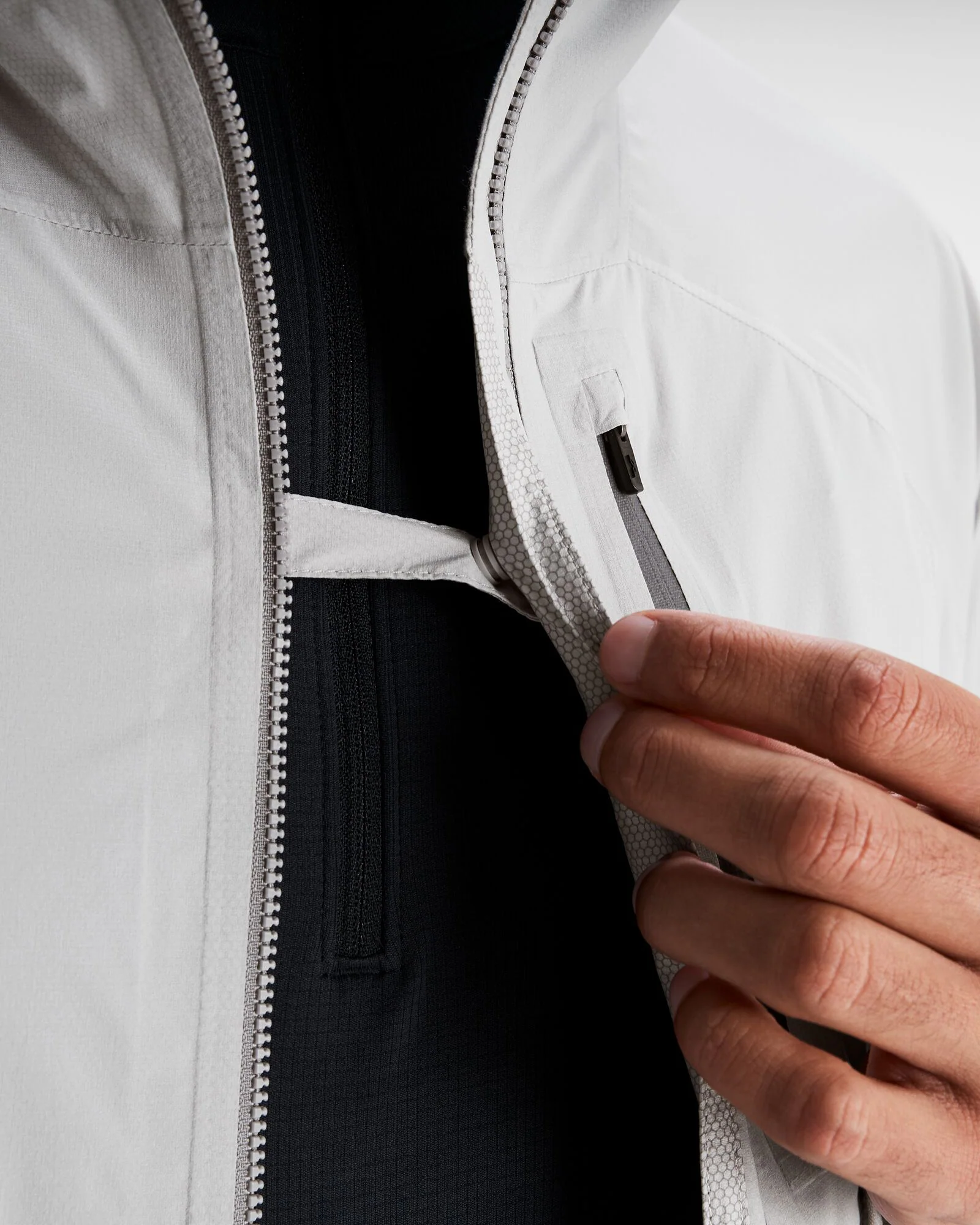 Men's Seeker 2.5L Rain Jacket - Steel Grey - Image 7