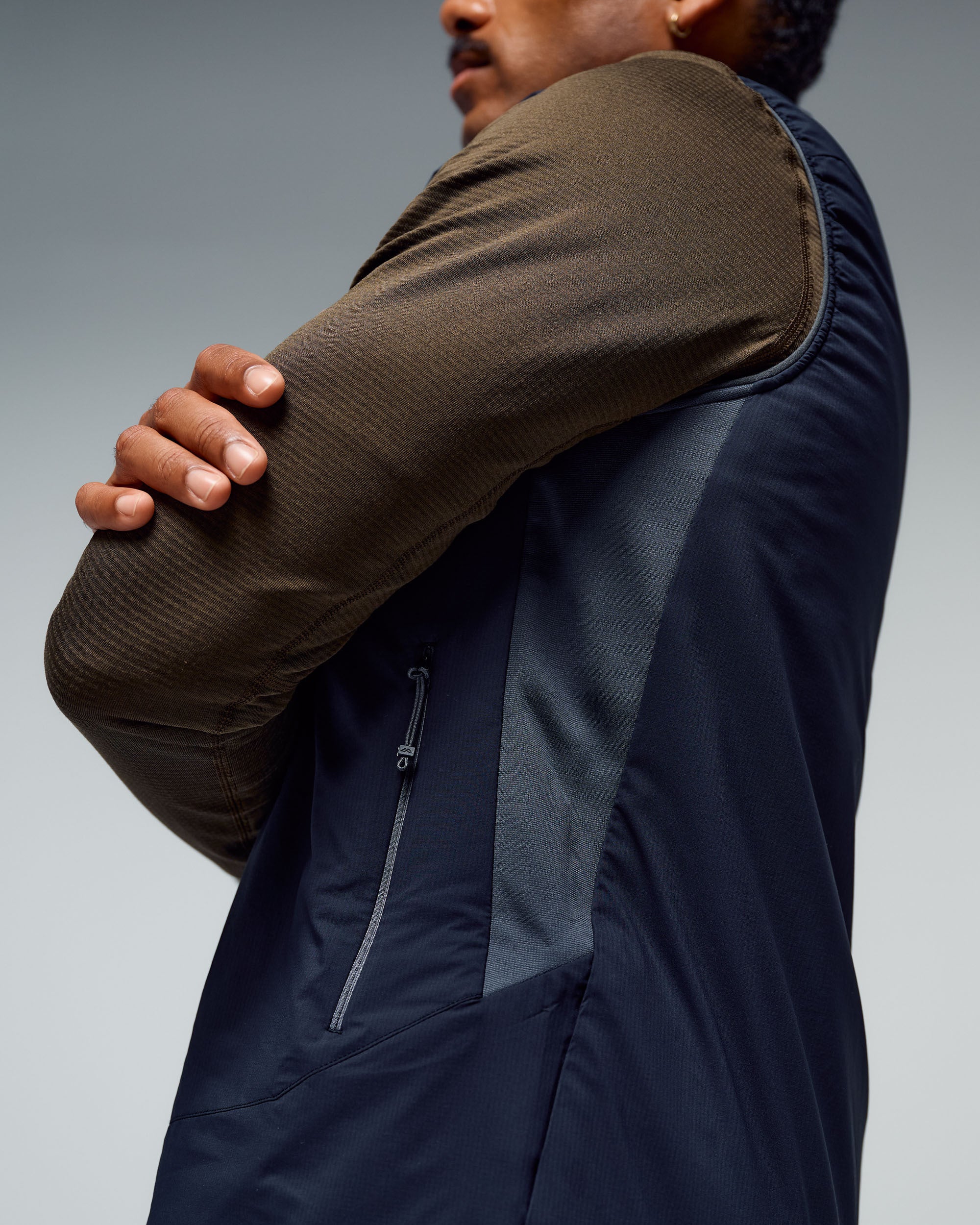 Men's Seeker PrimaLoft® Active Vest - Black Stingray - Image 9