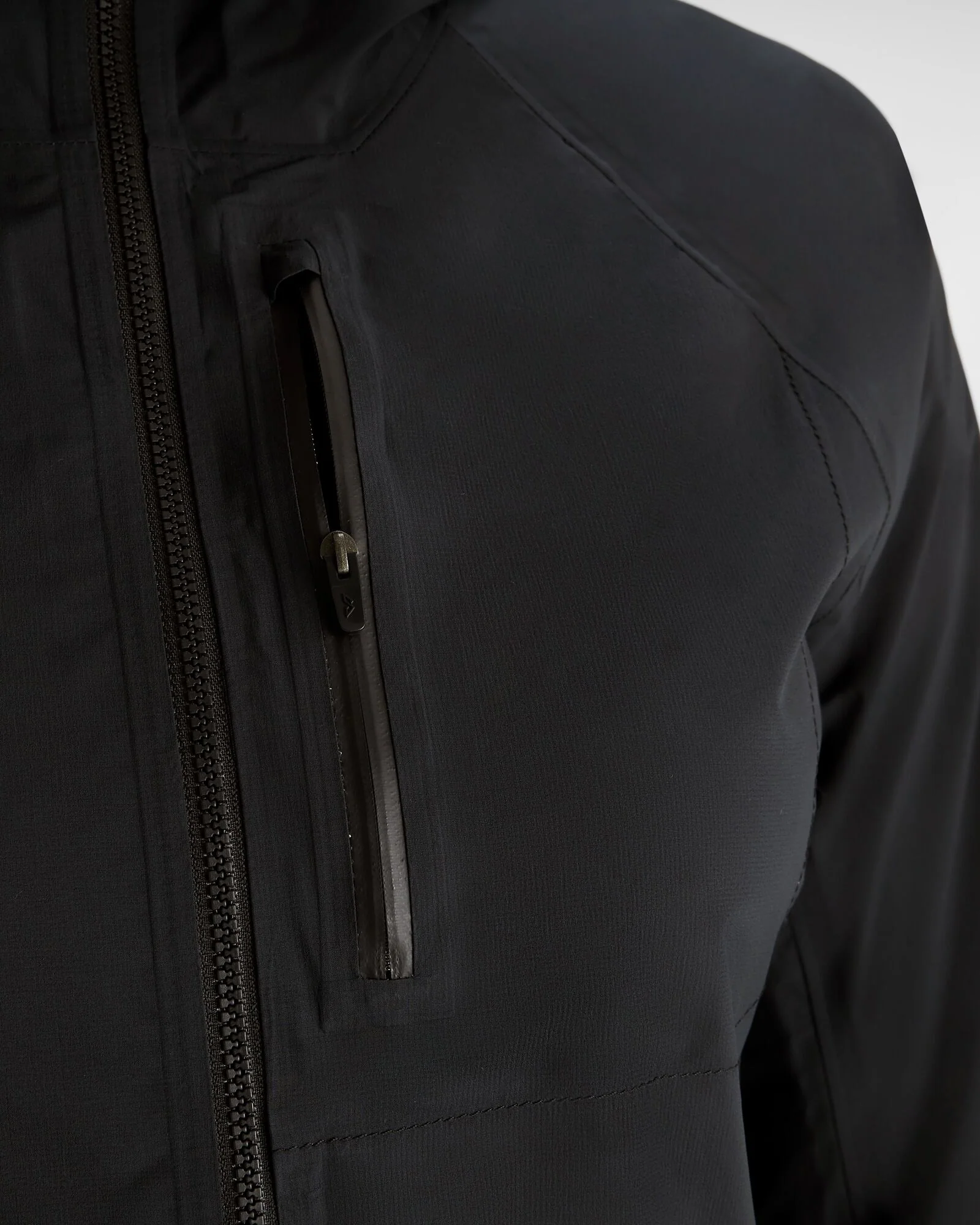 Women's Seeker 2.5L Rain Jacket - Black Stingray - Image 6