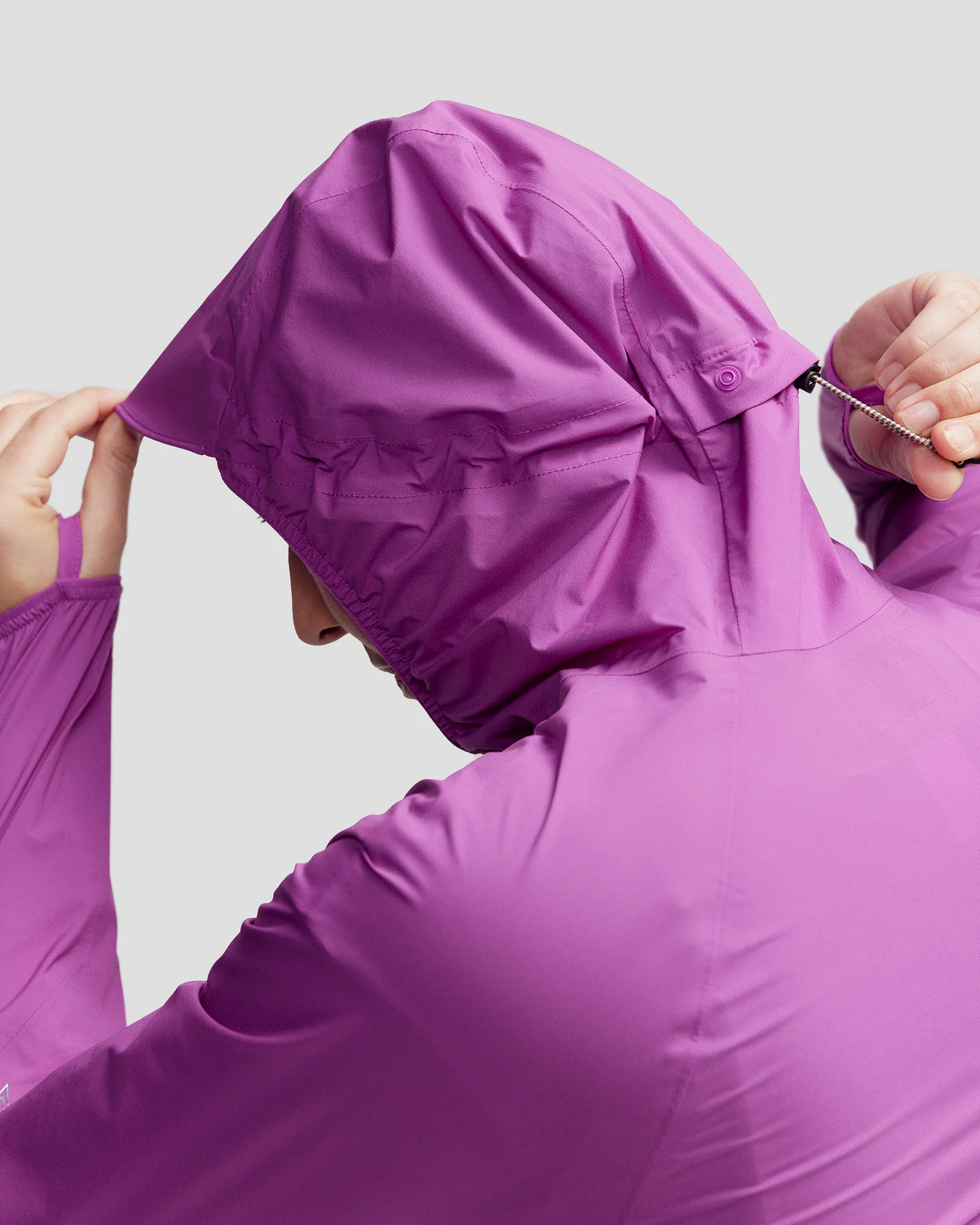 Women's Seeker 2.5L Rain Jacket - Vivid Purple - Image 4