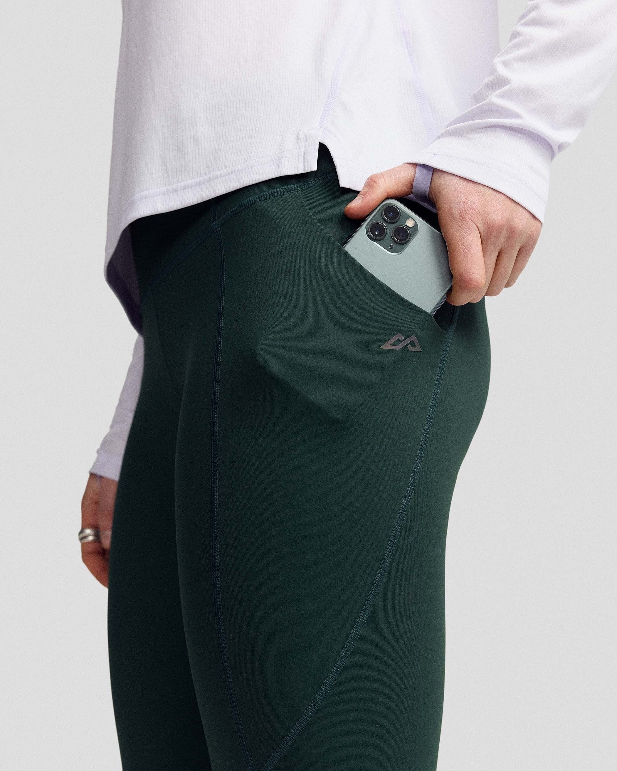 Women's Seeker 7/8 Leggings - Deep Forest - Image 4