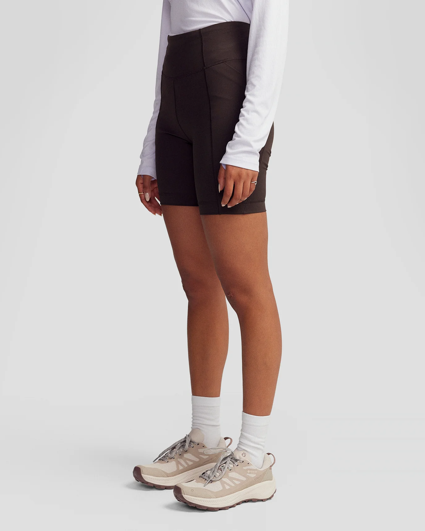 Women's Seeker 7 inch Tight Shorts - Cold Brew - Image 4
