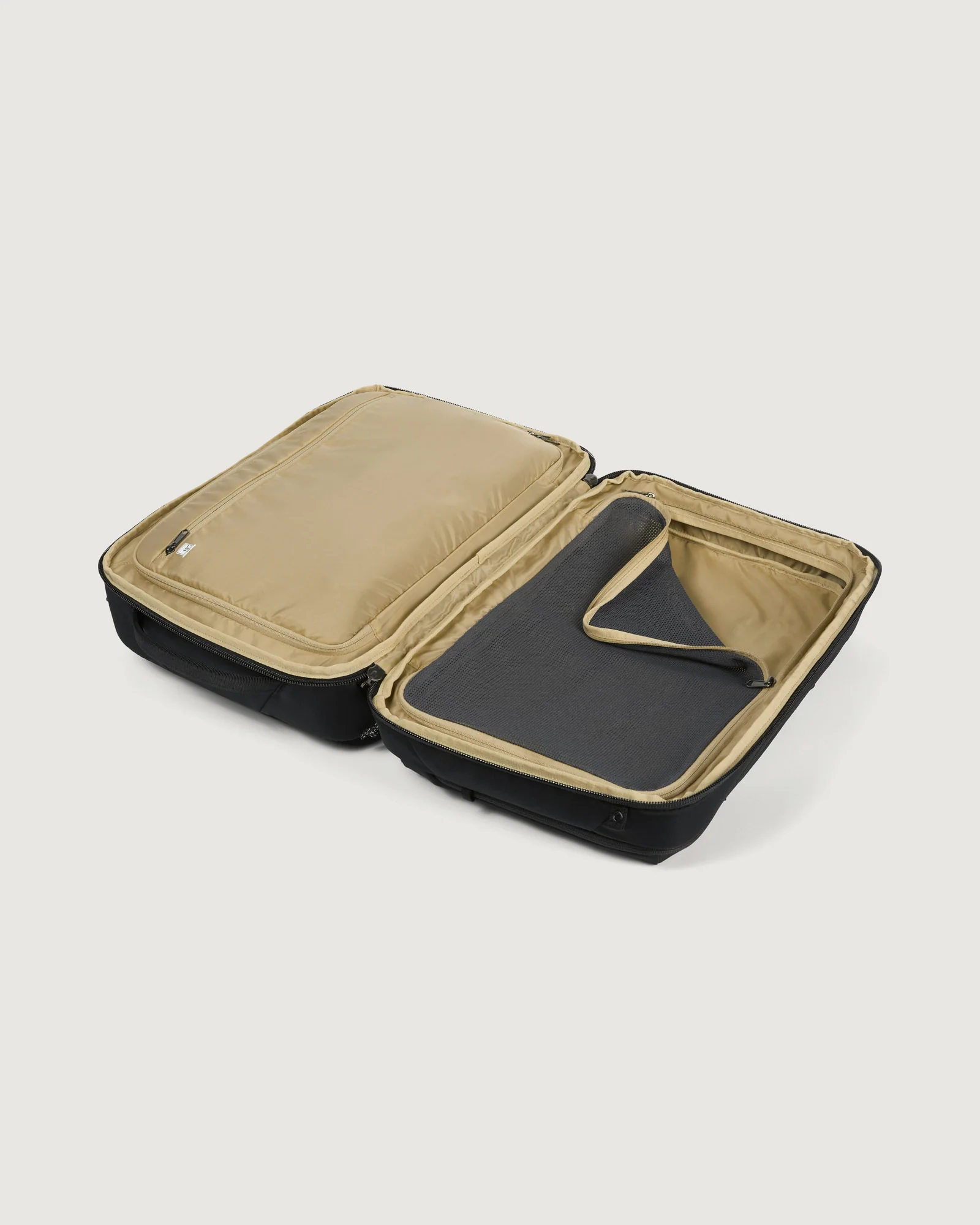 Split Level Bag - 30L - Black/Black - Image 3