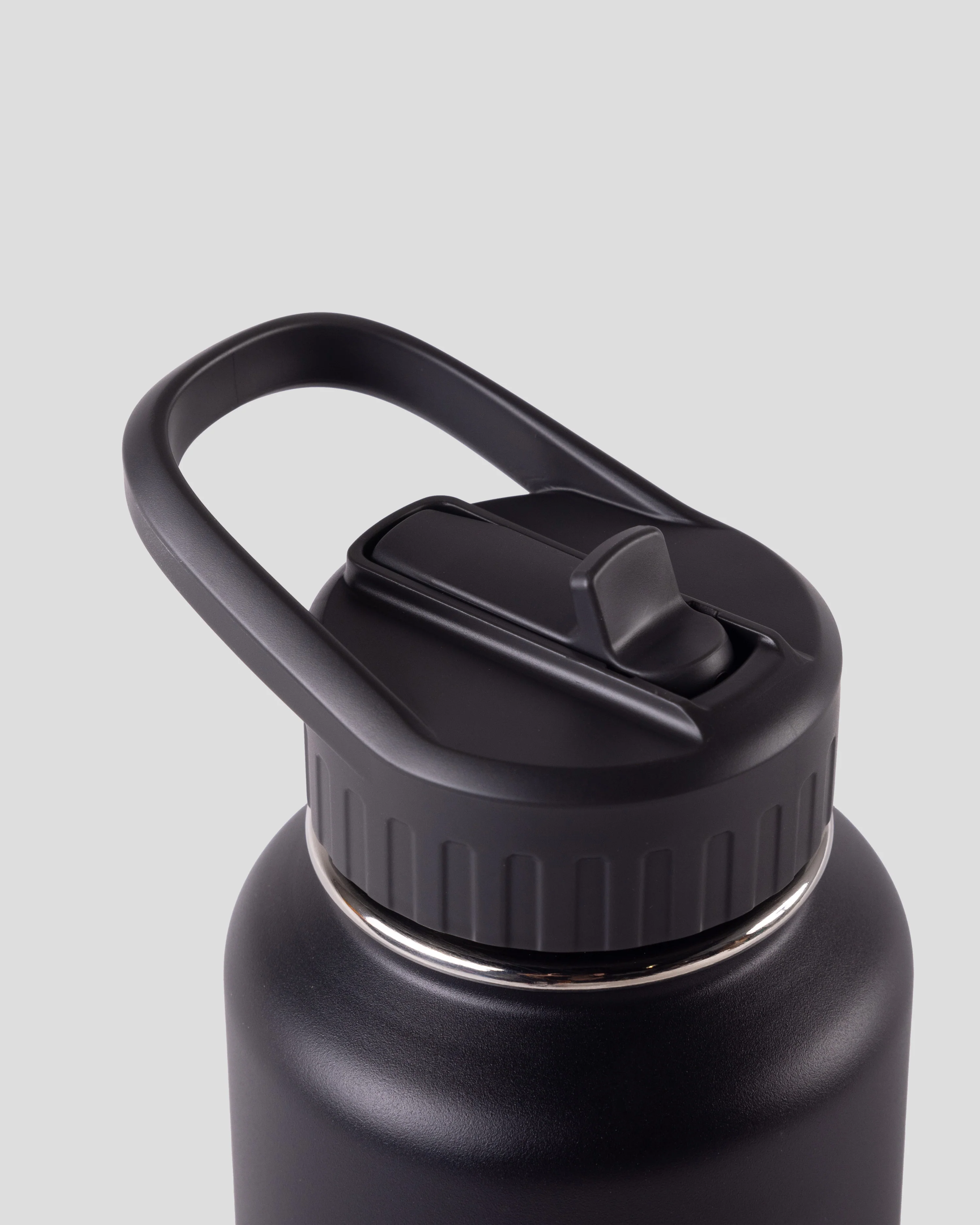 Straw Lid Insulated Bottle - 950 ml - Black Stingray - Image 2
