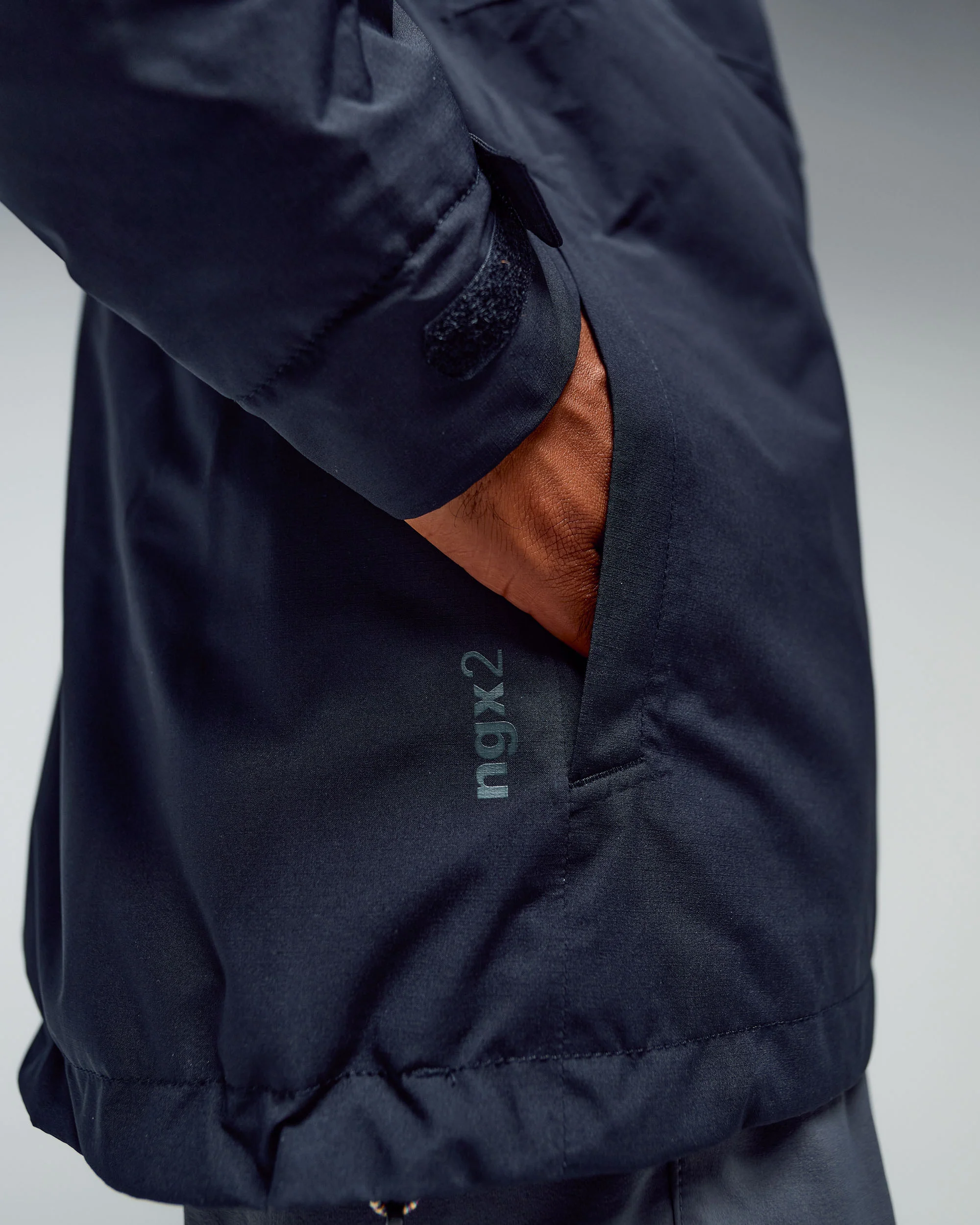 Men's Trailhead 2L Insulated Rain Jacket - Black Stingray - Image 3