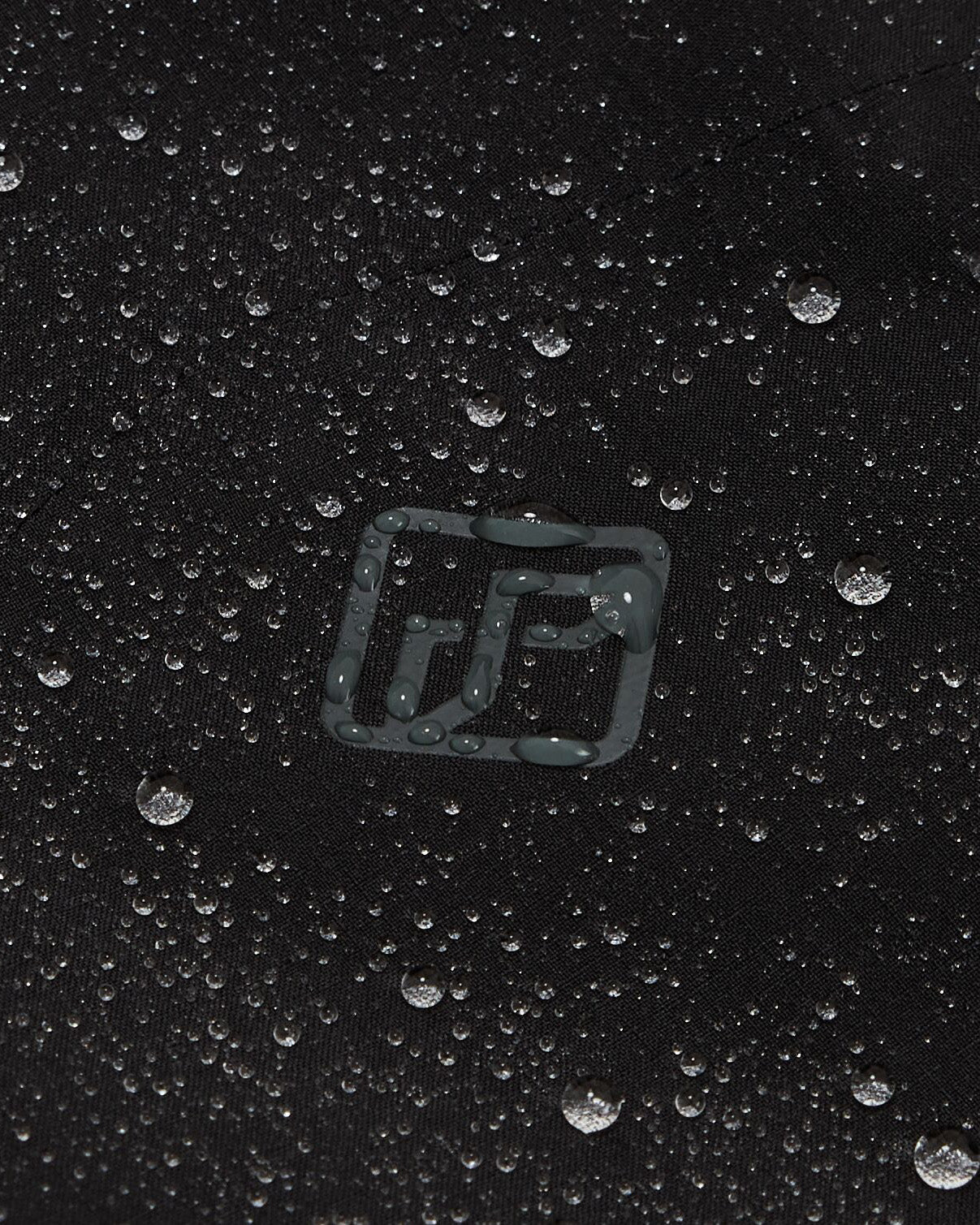 Women's Trailhead 2L Insulated Rain Jacket - Black Stingray - Image 11