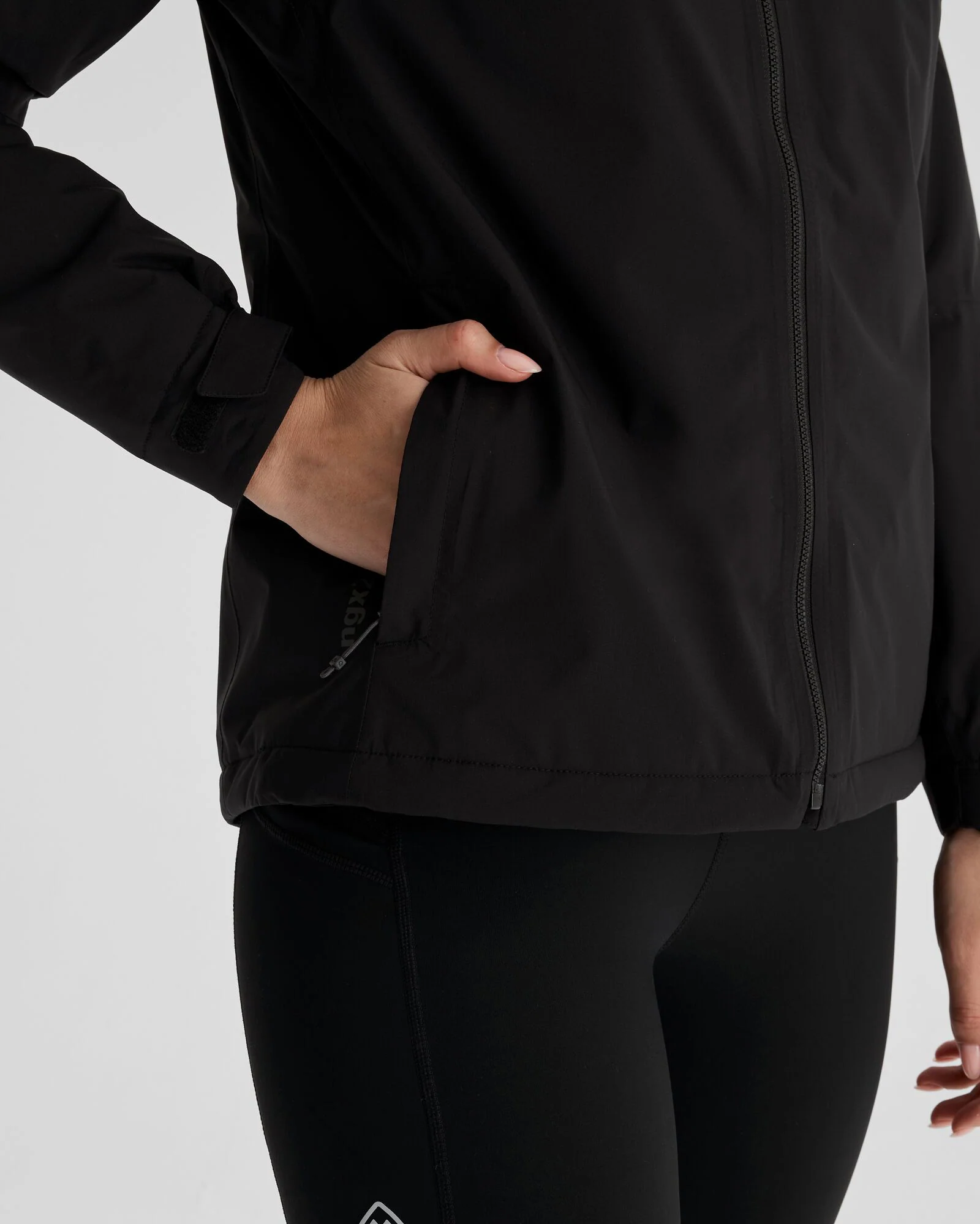 Women's Trailhead 2L Insulated Rain Jacket - Black Stingray - Image 6