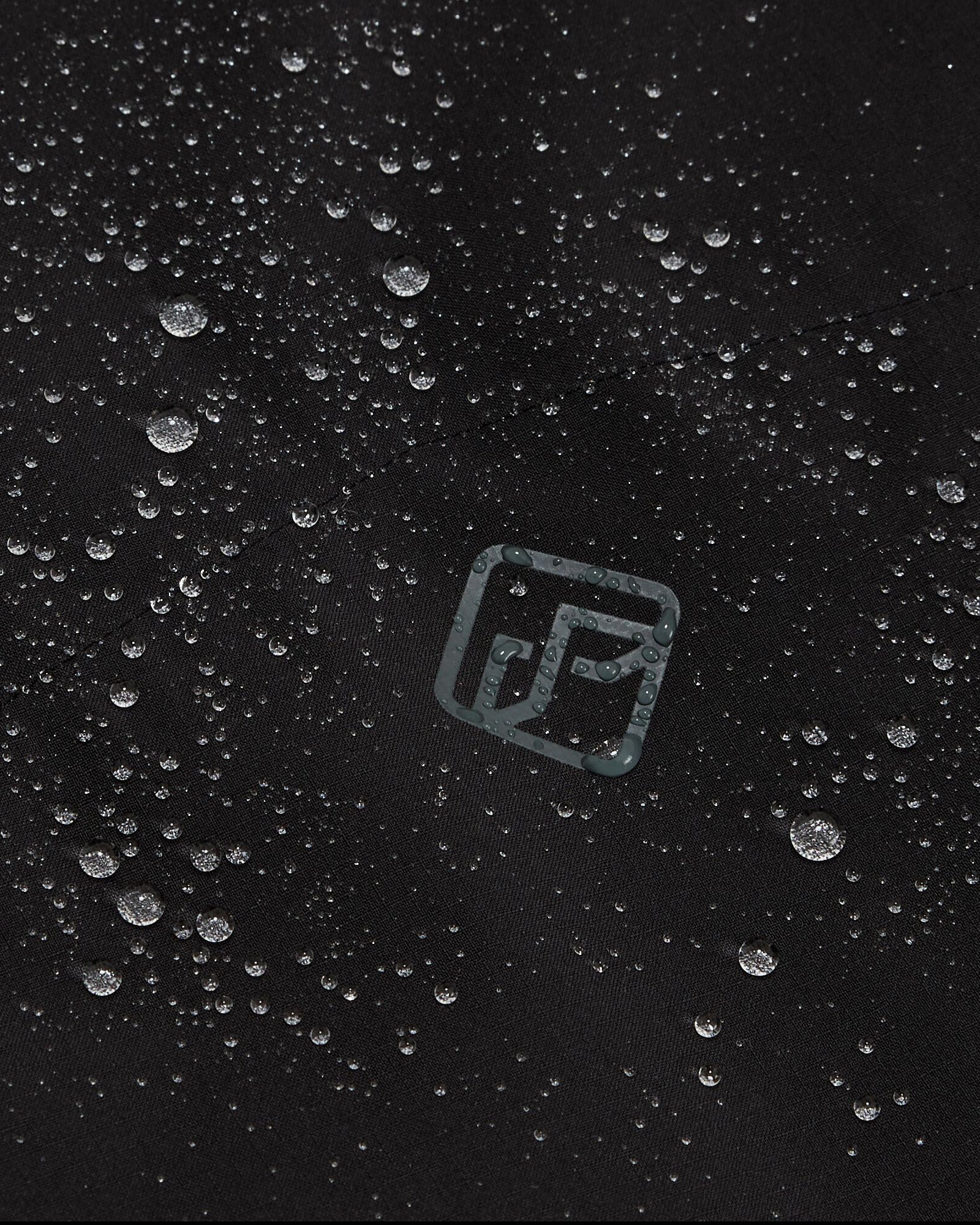 Women's Trailhead 2L Insulated Rain Parka - Black Stingray - Image 10
