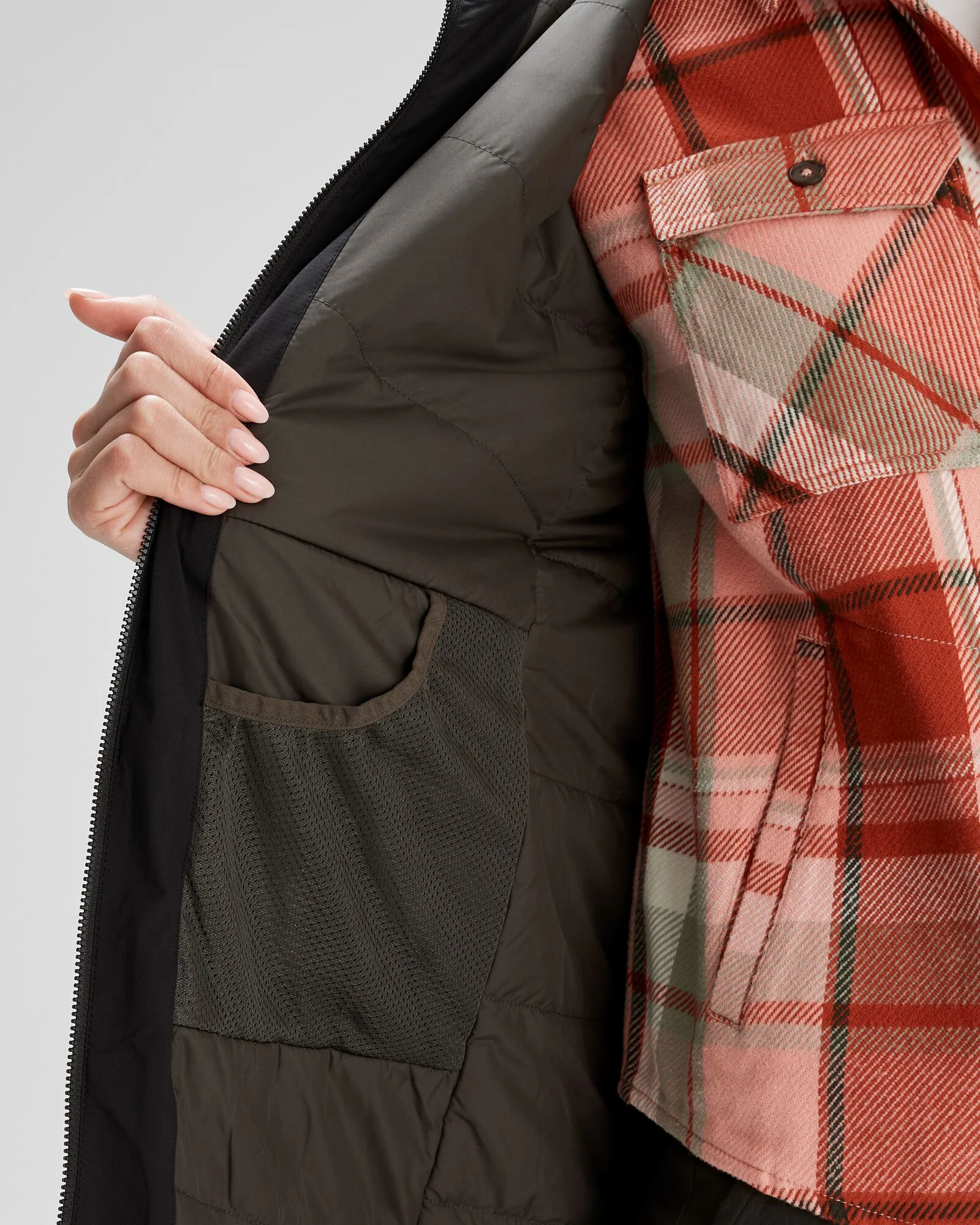 Women's Trailhead 2L Insulated Rain Parka - Black Stingray - Image 9
