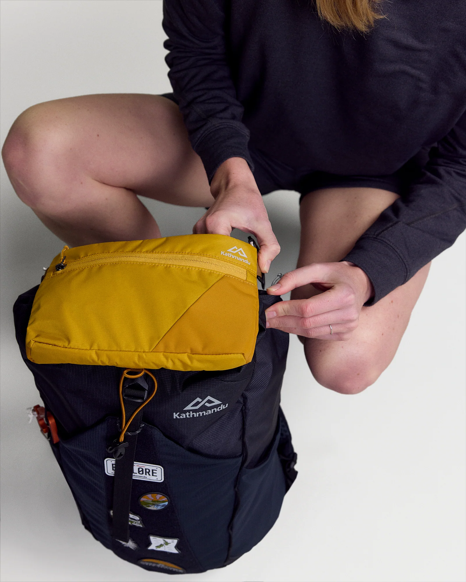 Trailhead Accessory Bag - Golden/Golden Oak - Image 5