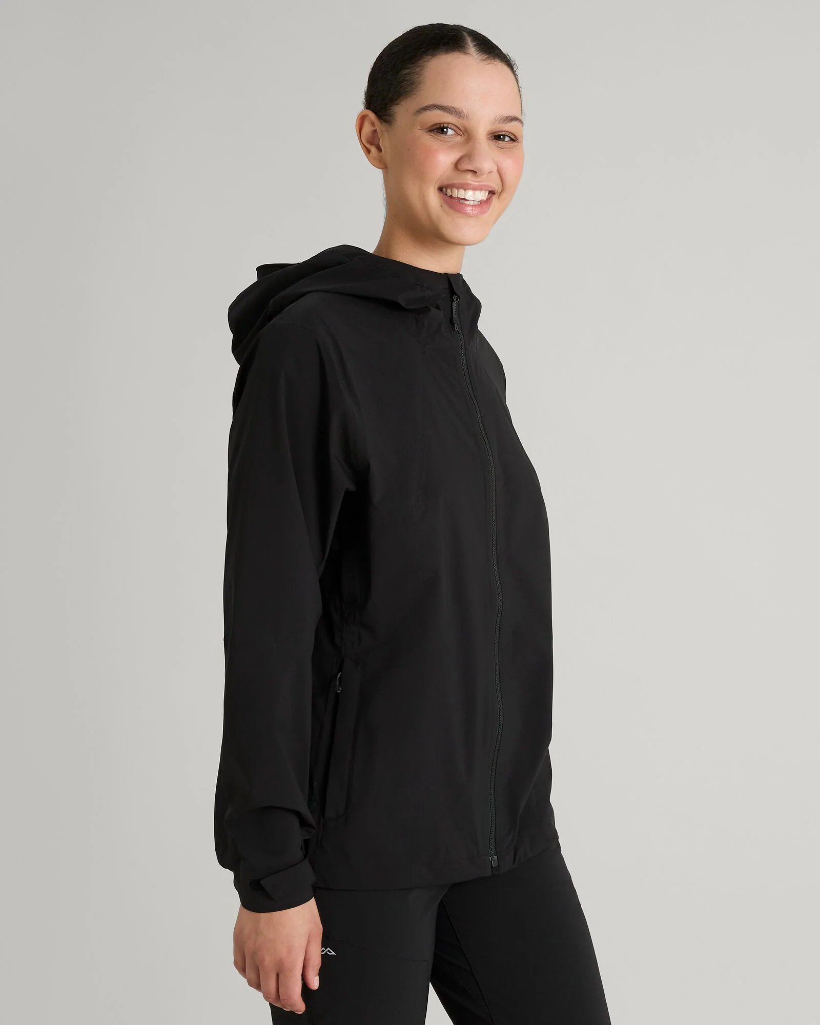 Women's Trailhead Stretch 2.5-layer Rain Jacket - Black Stingray - Image 3