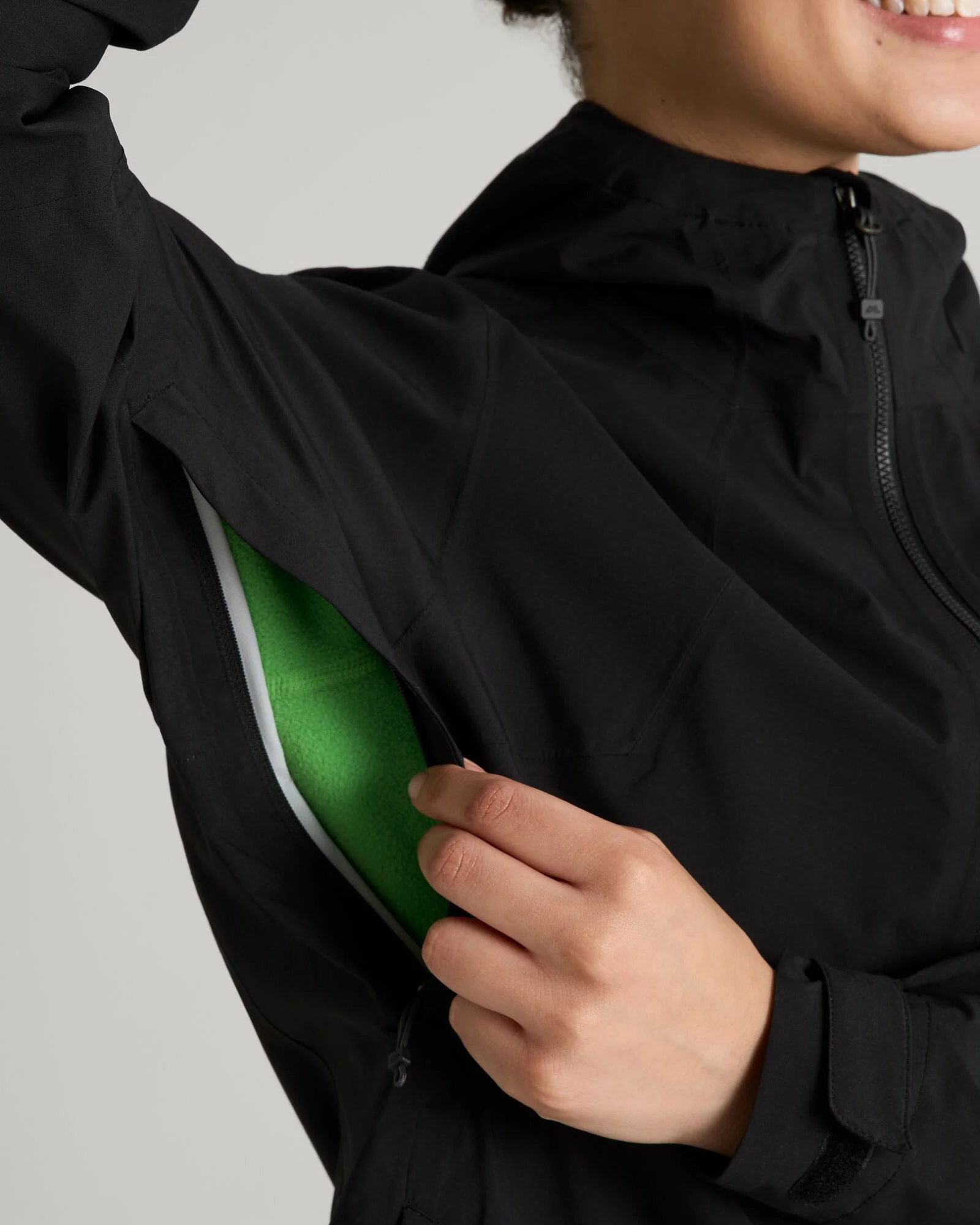 Women's Trailhead Stretch 2.5-layer Rain Jacket - Black Stingray - Image 7