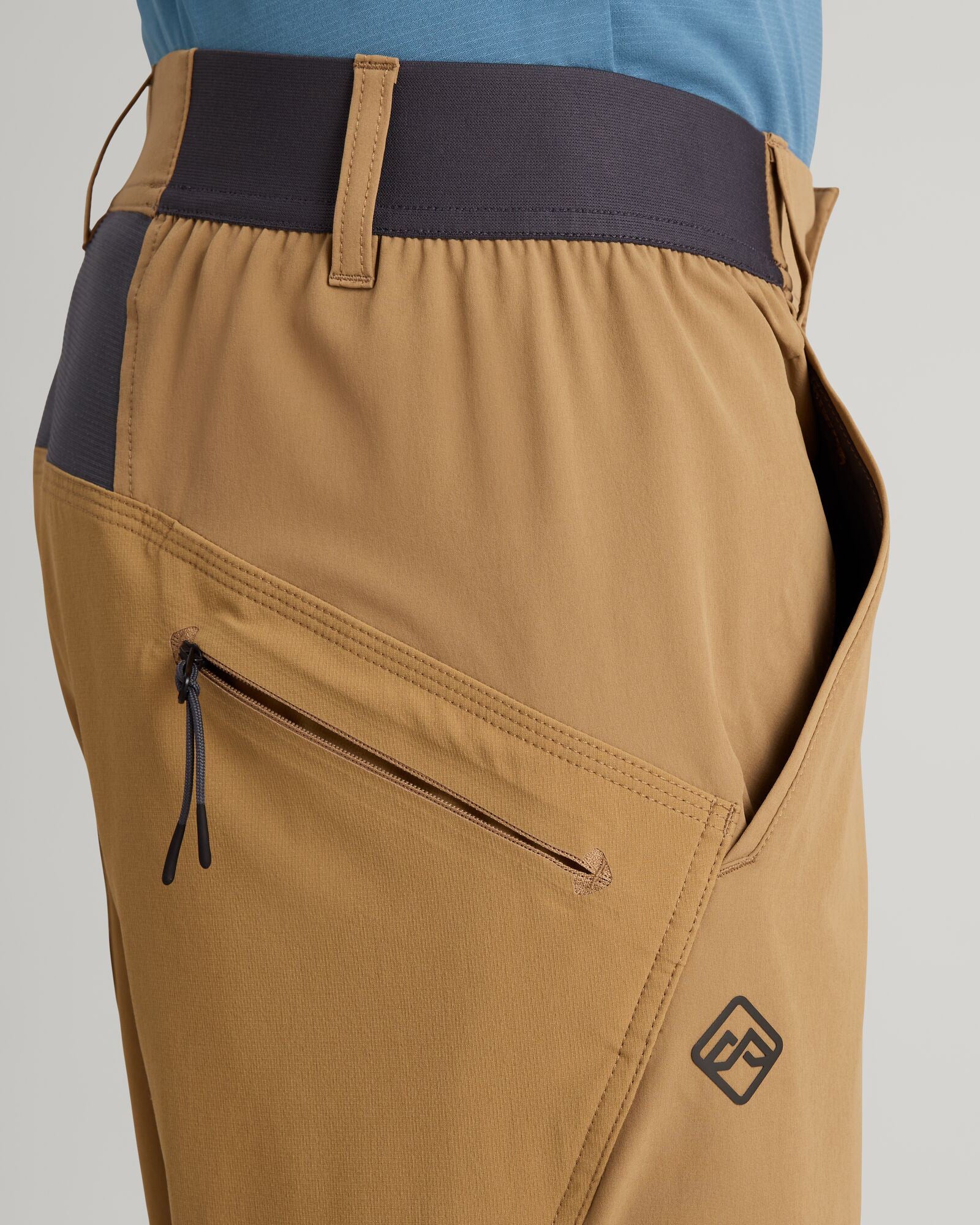 Men's ULT-Hike Shorts - Canvas - Image 4