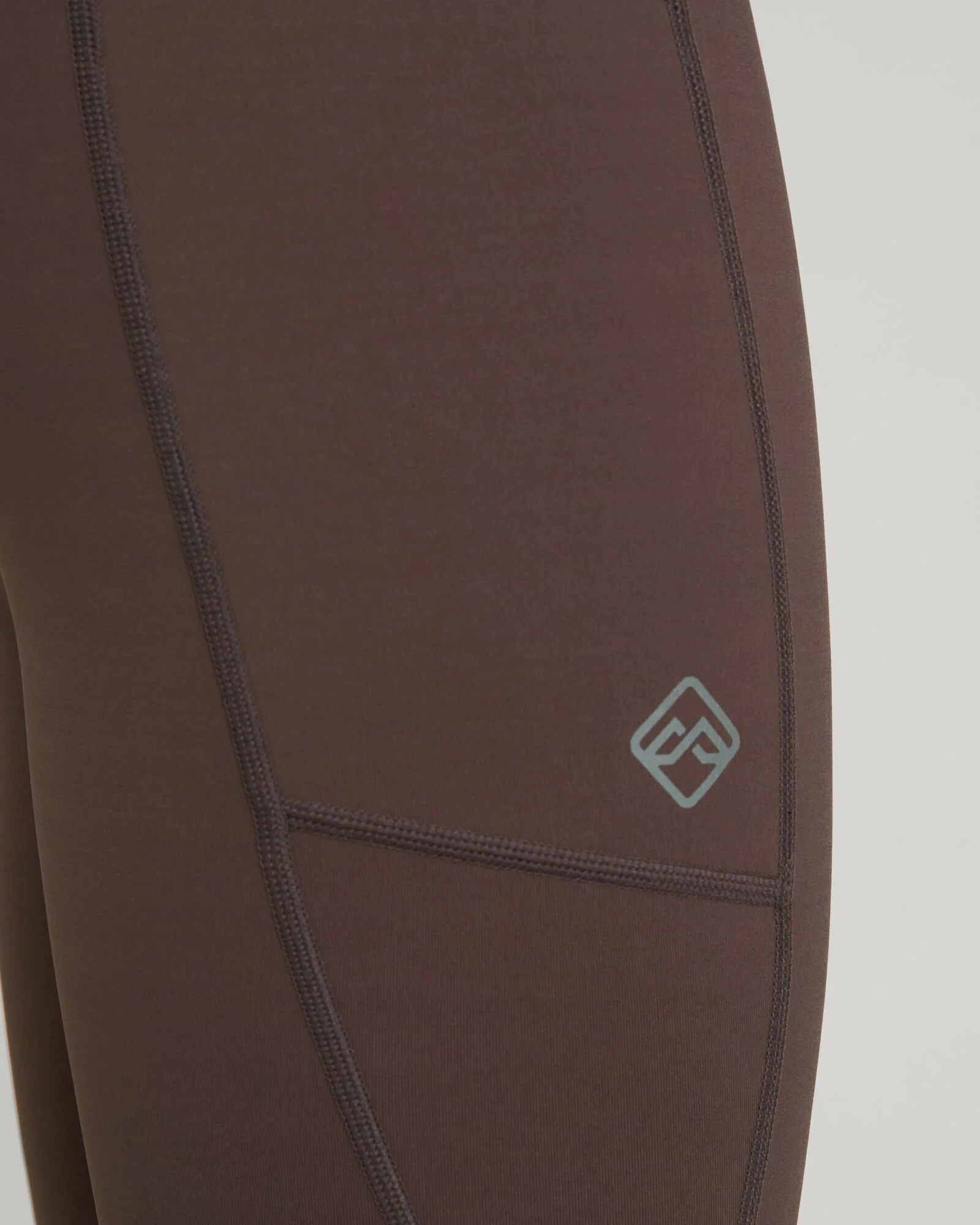 Women's ULT-Hike 7/8 Leggings - Dark Quartz - Image 6