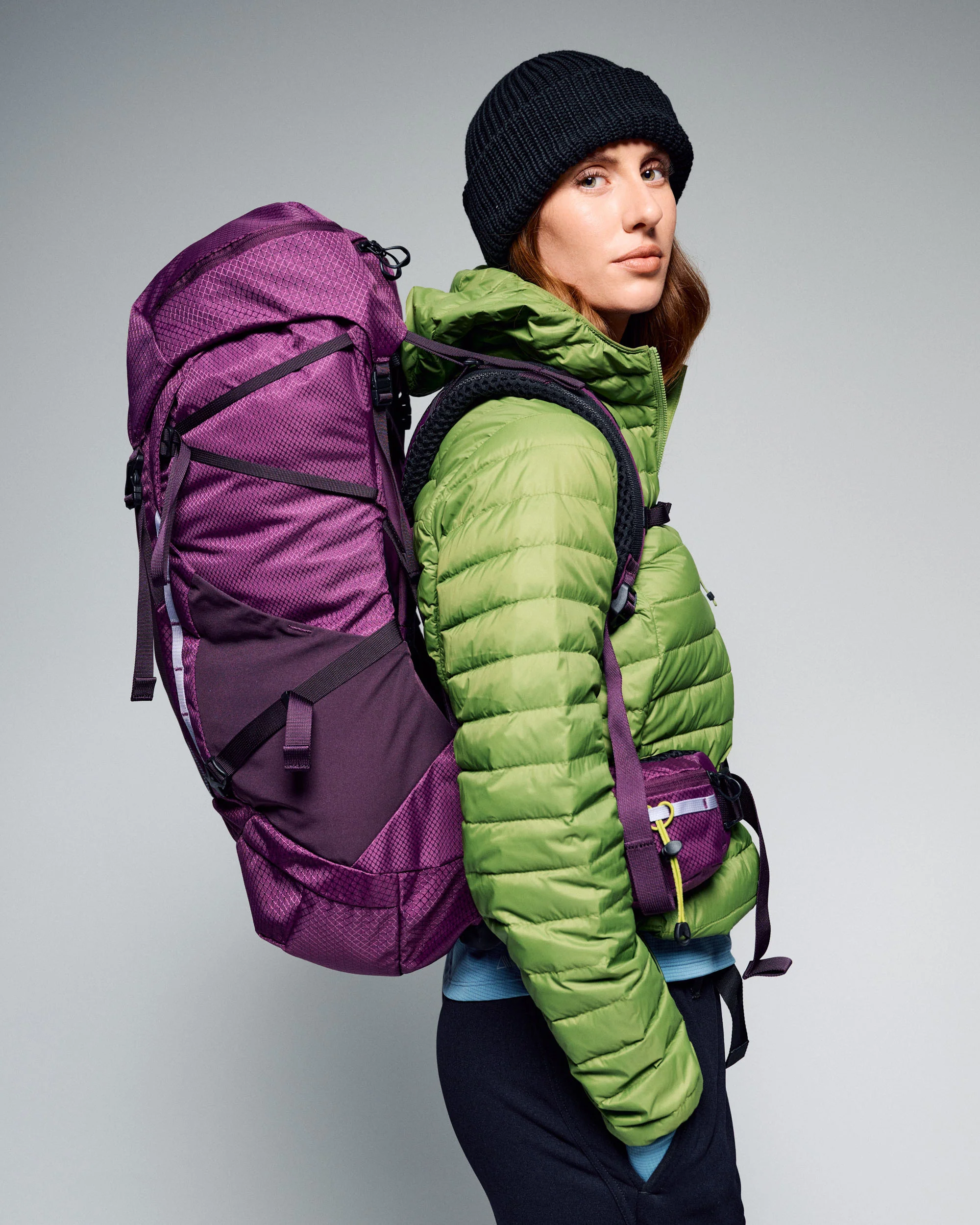 Women's Valorous 45L Pack - Berry - Image 4