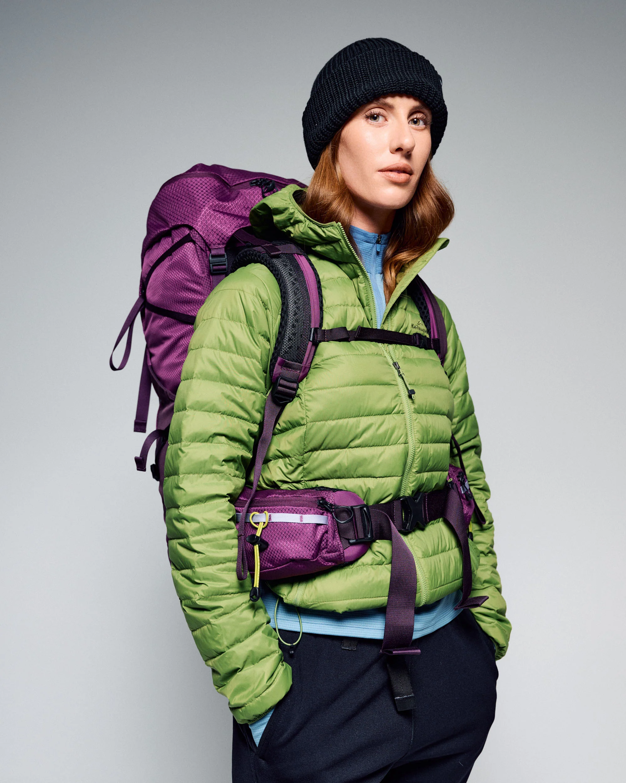 Women's Valorous 45L Pack - Berry - Image 7