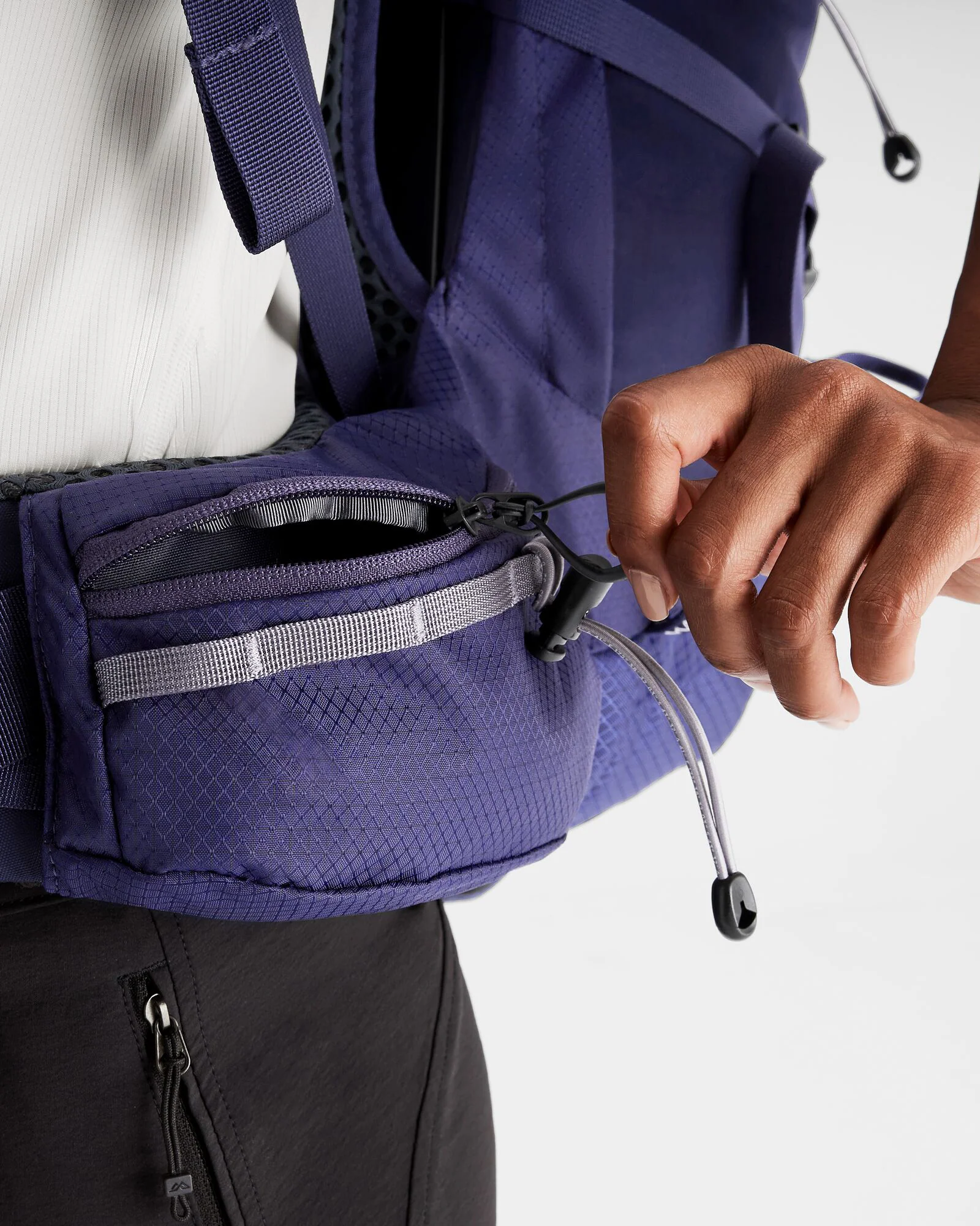Women's Valorous 45L Pack - Dark Horizon - Image 4