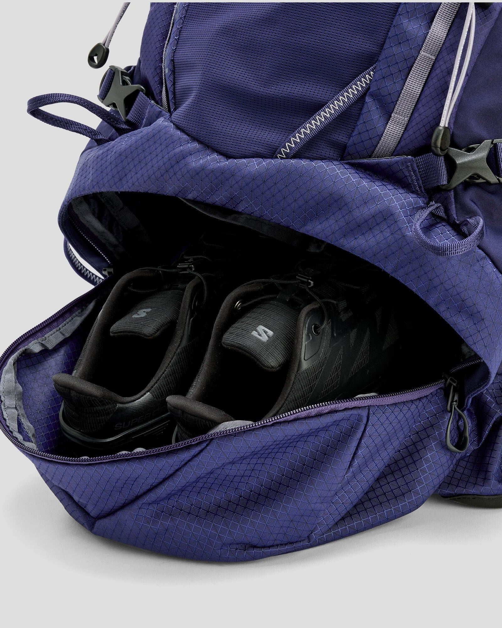 Women's Valorous 55L Pack - Dark Horizon - Image 9