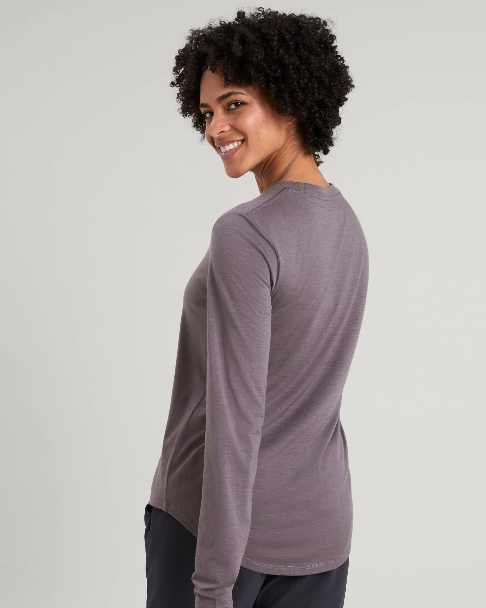 Women's 100% Merino Long Sleeve Crew Top - Light Quartz - Image 4