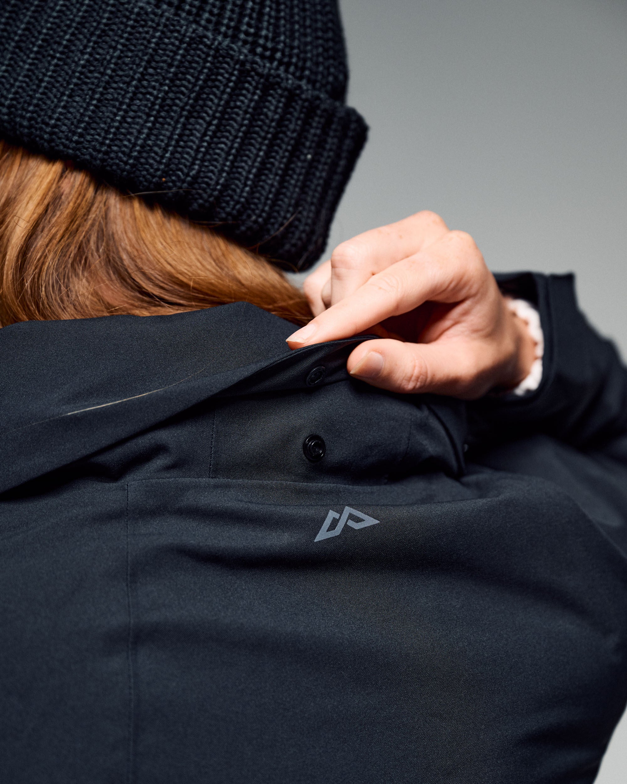 Women’s Citytrek 2L Rain Jacket - Black Stingray - Image 6