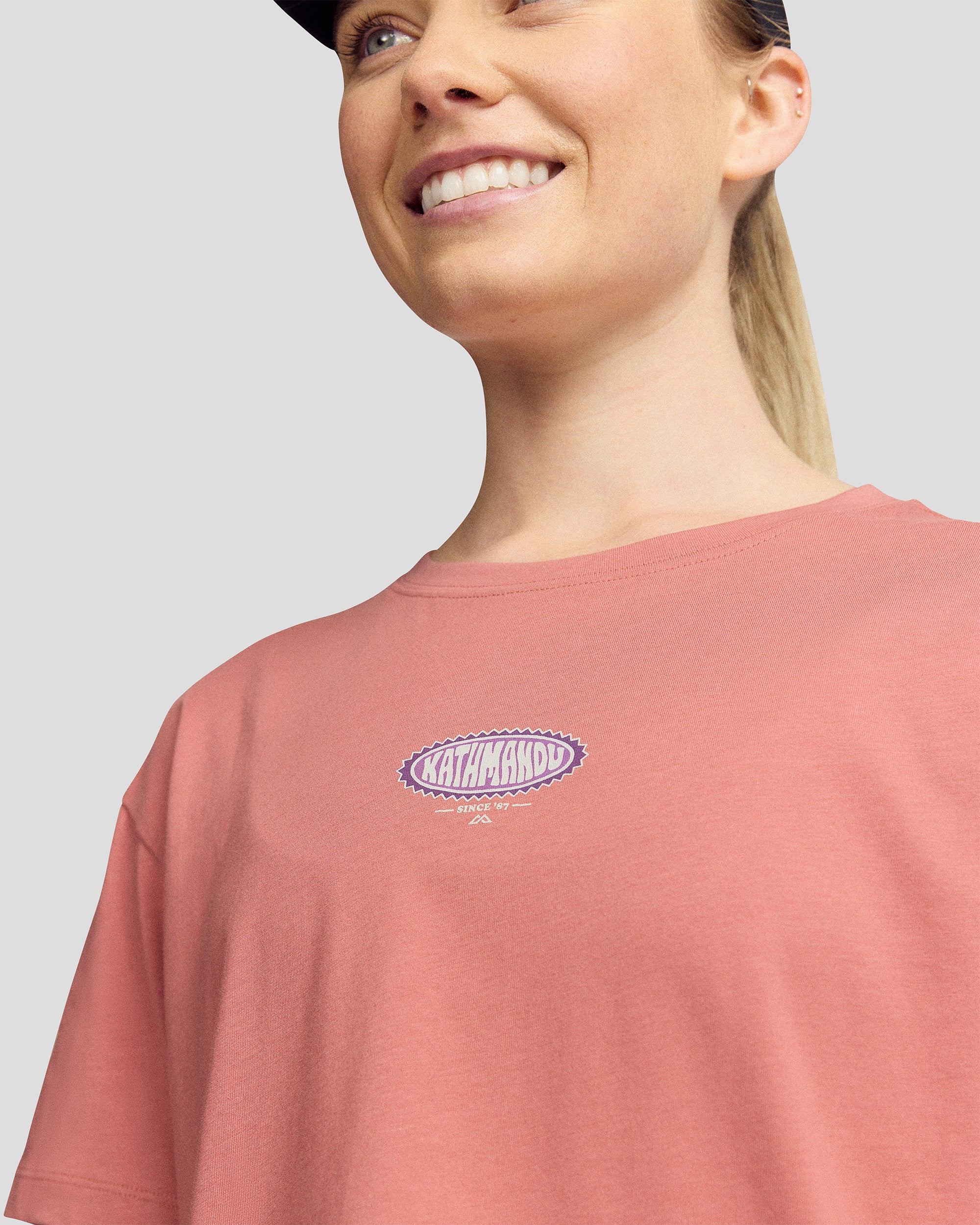 Women's Retro Badge Organic Cotton T-Shirt - Clay - Image 4