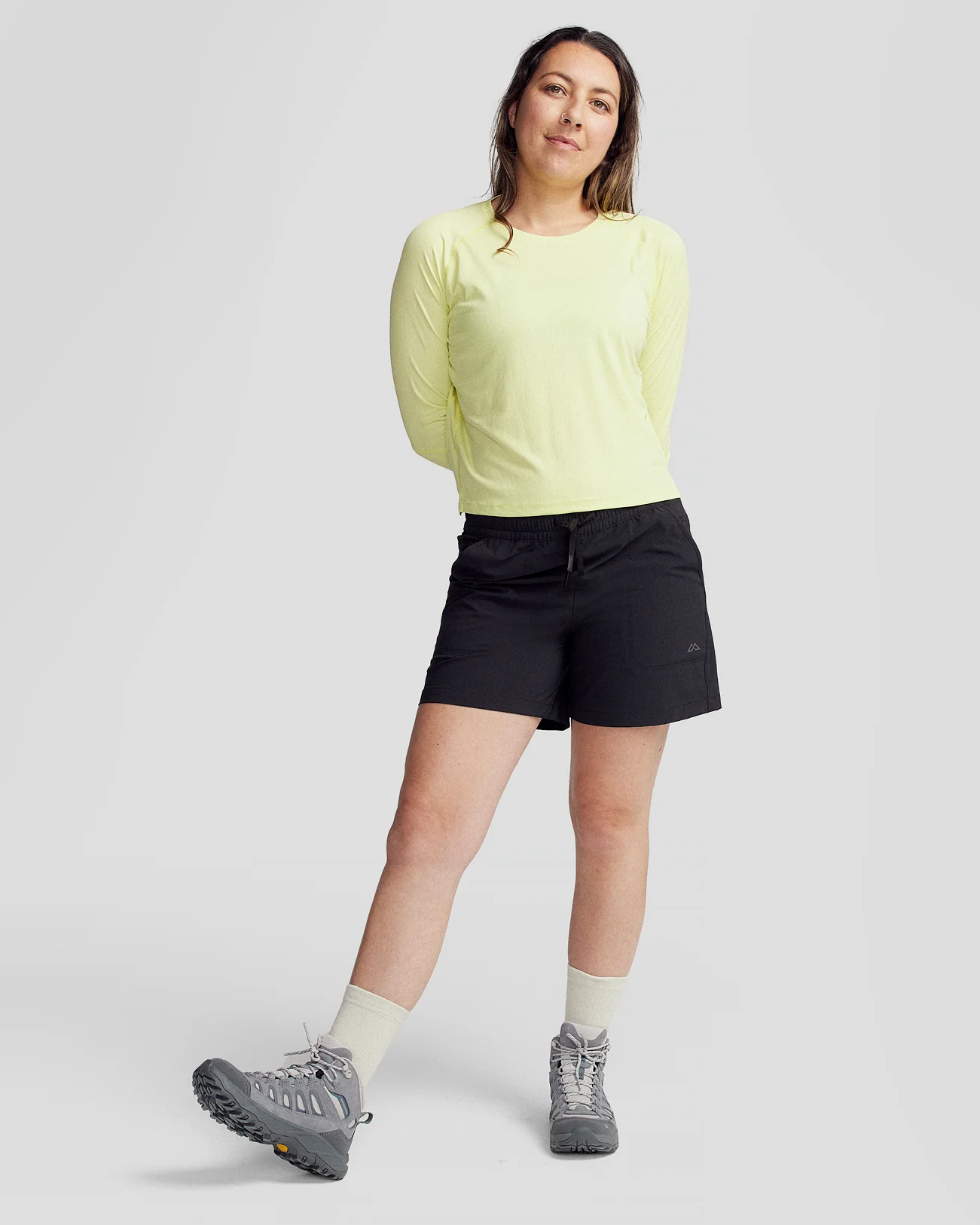 Women’s Trailhead 4” Shorts - Black Stingray - Image 4