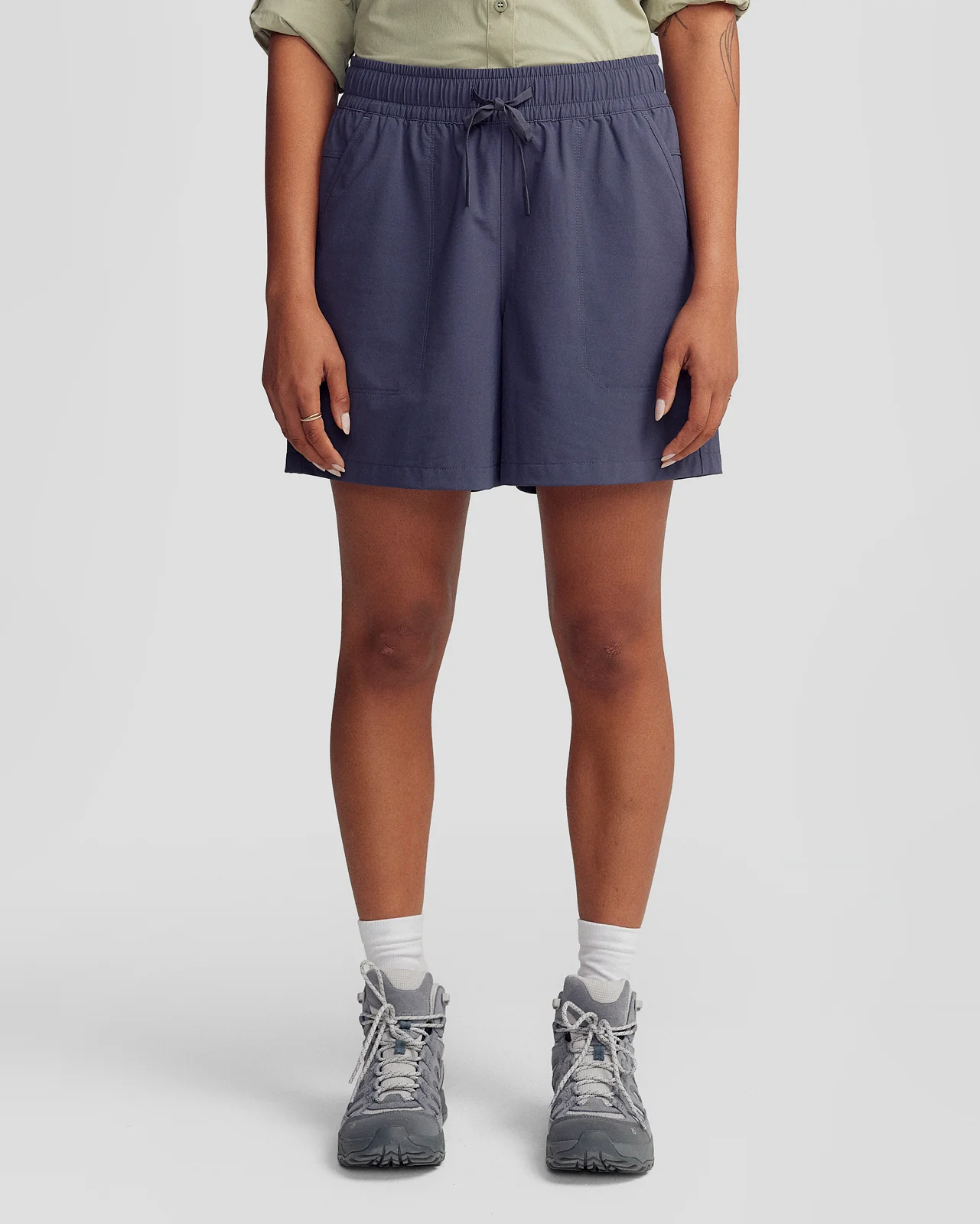 Womenâs Trailhead 4â Shorts - Mid Navy