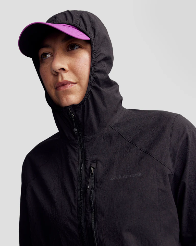 Women’s Trailhead Windbreaker - Black Stingray - Image 3