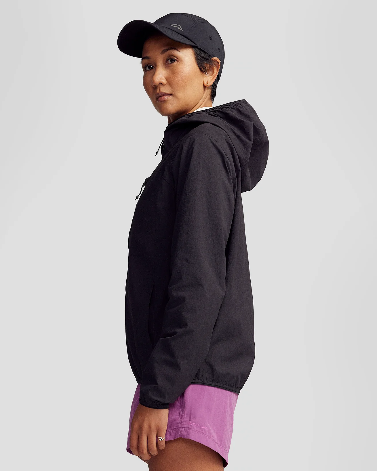 Women’s Trailhead Windbreaker - Black Stingray - Image 5